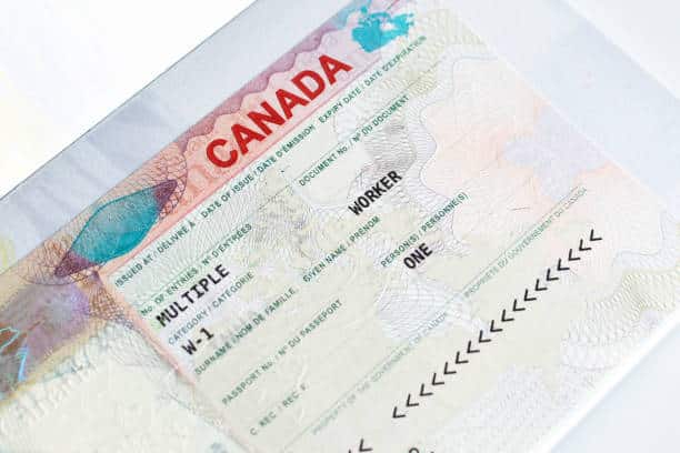 تقديم طلب هجرة إلى كندا أون لاين