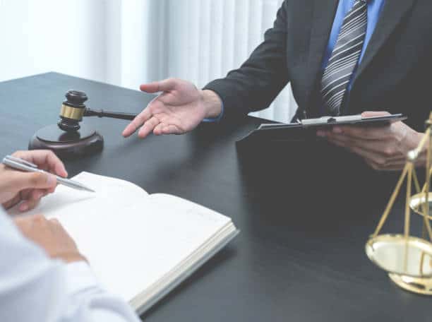 How Much Does a Consultation with a Real Estate Lawyer in Dubai Cost?