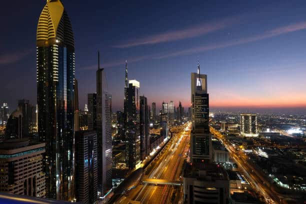 كم تكلفة انشاء شركة في دبي؟
